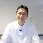 ①屋根裏冷房より簡単に涼しくする方法②〇B工法のメリット③【屋根断熱+基礎断熱】より【天井断熱+床断熱】の方が有利④家づくりも【餅は餅屋】